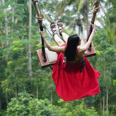 Uma Pakel (Swing + View + Eat)